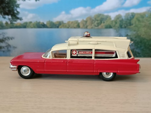 Corgi toys 437 - corgi, superior