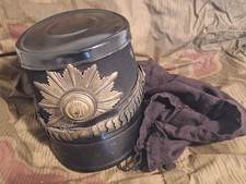 Polizei Tschako für Offiziere Berlin mit Helmbezug sowie Helmspanner! VUPA RAR