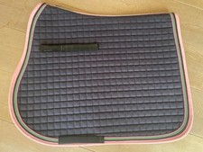 Schabracke vs wb Equest Farbe Navy mit Band