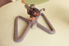 Gardena Impuls-Sektoren u. Kreisberegner.