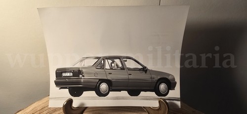 Opel kadett stufenheck 4 - e,