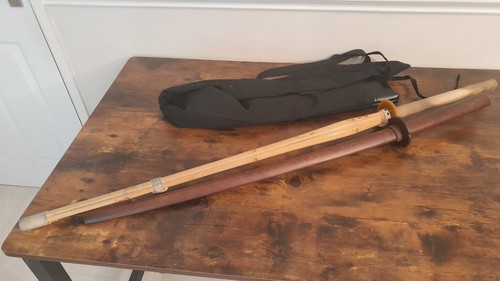 Kendo shinai und bokken - und,