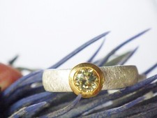 SCHMUCK-STCK Ring SILBER VERGOLDET Sphen Titanit NEU FACETTEN hellgrün 17 53