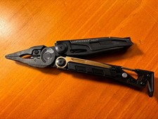 LEATHERMAN MUT Multitool
