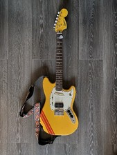Squier Mustang Competition –