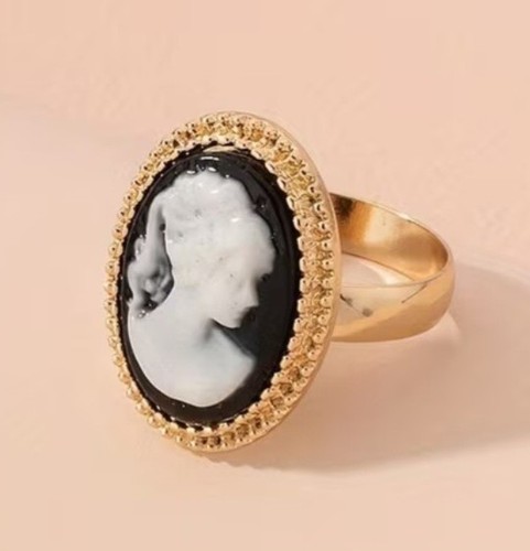 Eleganter ring mit - ring,