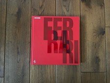 Ferrari - Jahrbuch 2025 mit