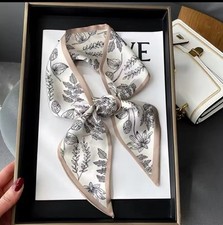 TASCHENSCHAL TUCH 9,5*100cm HALSTUCH SCARF KUNSTSEIDE BEIGE SCHWAR SEIDENFEELING