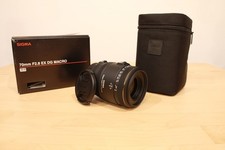 Sigma 70MM F2.8 EX DG Macro Canon EOS EF Bajonett Neuwertig