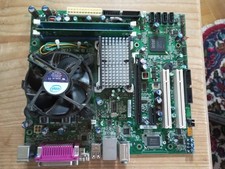 Intel Desktop Board E47335-300 Motherboard + Celeron CPU + Kühler + RAM + Blende