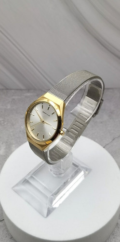 Bering 18729 010 - 3atm, saphire