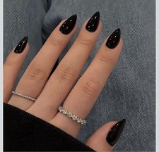 30 Stück Schwarze Press On