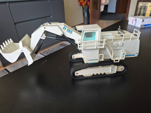 Demag 185 shovel - h,