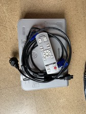 Beamer Panasonic PT LB 51 mit 2 Kabeldn und Fernbedienung, nur 420 Lampenstunden