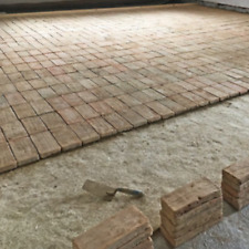 100 historische Backsteine -