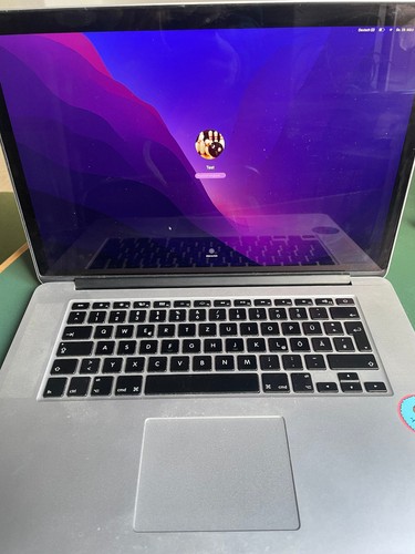 Macbook pro quad - 11,4, i7