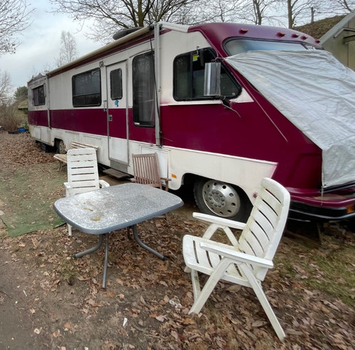 Riesiges wohnmobil mobilhome - wohnmobil, /
