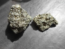 2 schöne Pyrit Steine / Kristalle / Heilsteine / Glückssteine - Katzengold