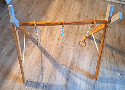 Baby spieltrapez aus holz - baby-spieltrapez, mit