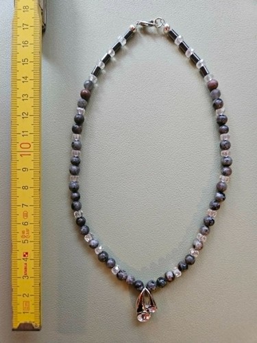 Halskette mit edelsteinen - edelsteinen, und