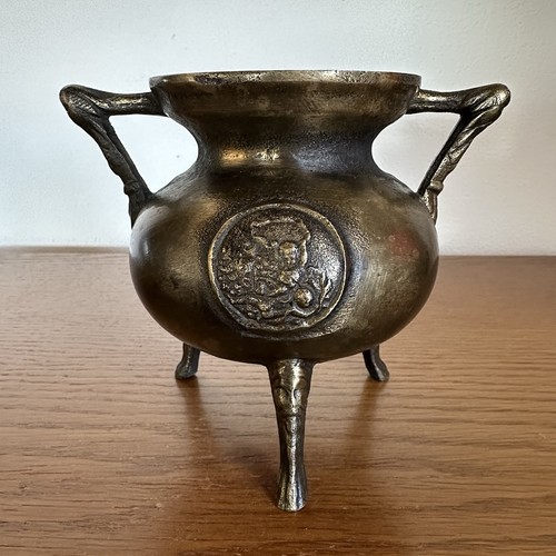 Vintage metall grapen - metall, dreibein