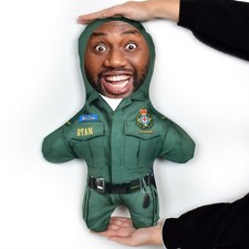 Paramedic Mini Me Gesicht