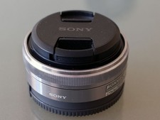 Sony Objektiv SEL16F28 * 16mm
