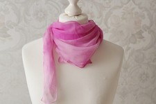 Tuch Chiffon Seide rosa Seidentuch handcoloriert Geschenk Weihnachten Frauen