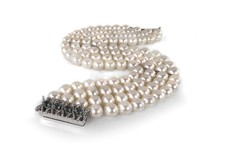 Armband 108 Akoya Perlen + 4