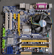 Mainboard Foxconn Q45M Series Sockel 775 + Pentium E5300 + 4GB RAM