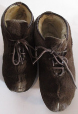 Seehund Fell Schuhe Deko Karnevall 16,5 cm Lammfell Lamm Fasching echt Kind rar