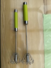 QVC Quirl Schneebesen Drehautomatik durch Drücken 2 Stück 30 & 36 cm lang grün