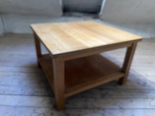 Grüne Erde Couchtisch