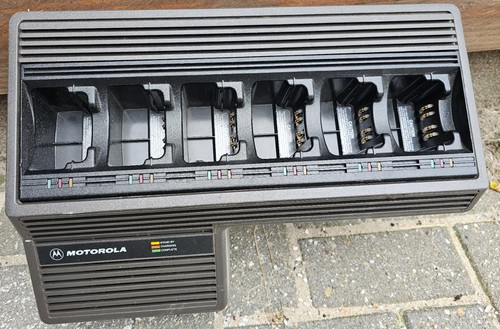 Zesvoudige lader ntn1177d - zesvoudige,