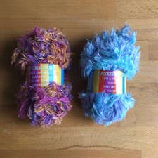 ღ 2 Knäuel Fransengarn