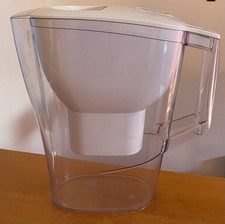 BRITA Wasserfilterkanne 2,5 Liter Gebraucht Gut Erhalten Weiß Klar