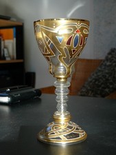 Großer, edler, vergoldeter