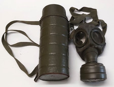 Bundeswehr Gasmaske mit Behälter original AUER Berlin  1950-1960,guter Zustand