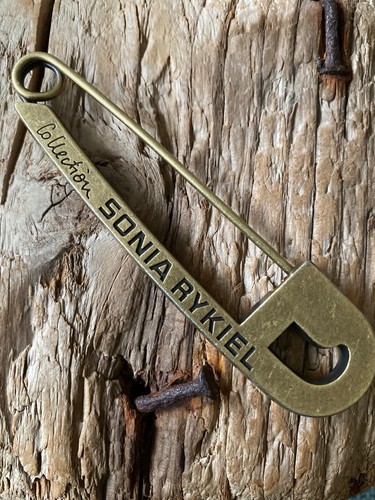 Brosche anstecknadel sonia - brosche/anstecknadel,
