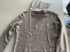 dünner flauschiger Rollkragen