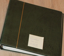 Briefmarkenalbum mit