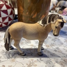 Schleich 13754 - Fjordpferd  mit Aalstrich / Norweger aus 2013