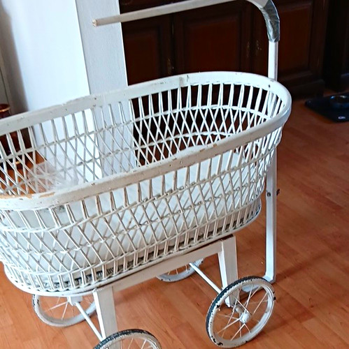 Weißer baby stubenwagen wiege - weißer, baby-stubenwagen/wiege