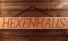 HEXENHAUS massives Holzschild