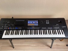 Yamaha Genos Keyboard - 76 Tasten Keyboard (TOP Zustand)