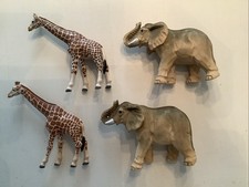 Spielzeug Tiere ( 2 Giraffen,2 Elefanten) Schleich und Handgeschnitzt