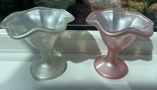 2 elegante Bormiolli Rocco Italy Milchglas Eisbecher Dessertschalen