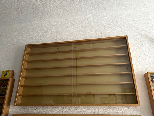 Wandvitrine aus holz mit - aus,