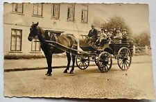orig. Foto AK Pferdekutsche Kutsche Tiere Pferde Familie um 1930