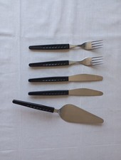 DDR Besteck mit schwarzem  Kunststoffgriff Punkte Tortenheber 5 Teile